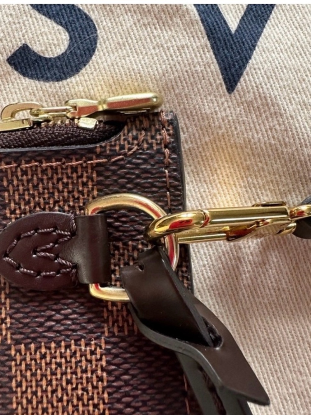 💯 Authentic Louis Vuitton Damier Ebene Neverfull Wristlet Pouch - Picture 13 of 14